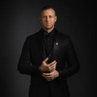 Christopher Folkens