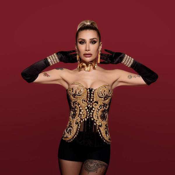 Irem Derici – Milyonda Bir