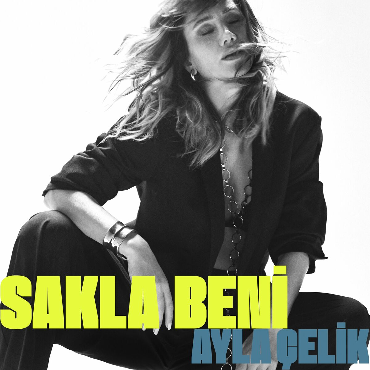Ayla Celik – Sakla Beni